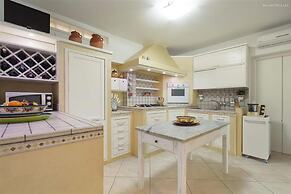 1738 Tenuta Degli Ulivi