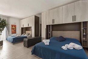 1282 B B Dreams and Delights - Double View Quadrupla