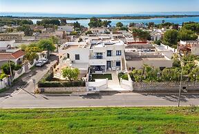 1282 B B Dreams and Delights - Double View Quadrupla