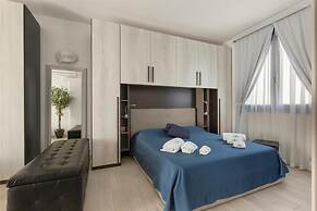 1282 B B Dreams and Delights - Double View Quadrupla