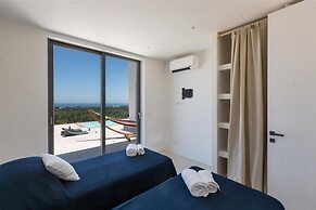 1667 Villa La Linda in Carovigno