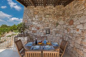 1679 Villa Mila in Torre Vado