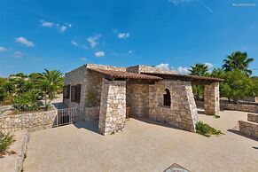 1679 Villa Mila in Torre Vado