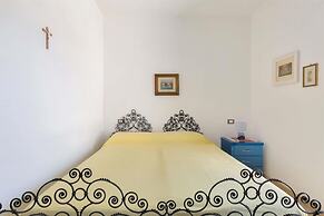 1679 Villa Mila in Torre Vado