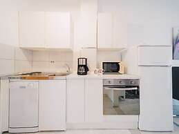 Adorable Apartment With Swimming Pool and Terrace