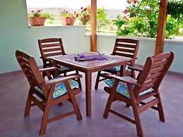 Adorable Apartment With Swimming Pool and Terrace