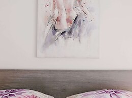 Adorable Apartment With Swimming Pool and Terrace