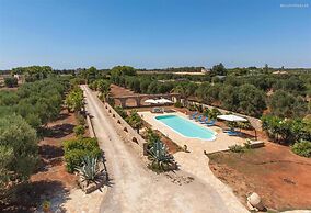 296 Casale Tipico con Piscina a Santa Maria al Bagno