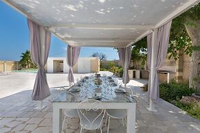 1695 Villa Albarosa in Ruffano