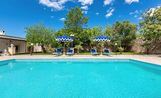 1966 Villa Medici Alla Macchia by Perle di Puglia