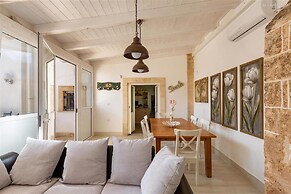 1966 Villa Medici Alla Macchia by Perle di Puglia