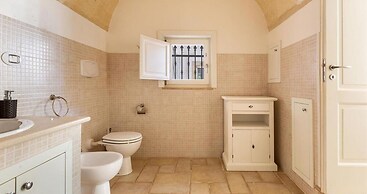 1966 Villa Medici Alla Macchia by Perle di Puglia