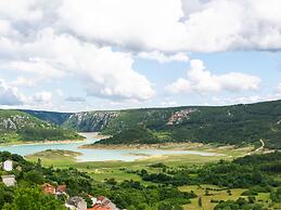 Quaint Holiday Home in Ricice-imotski Near Red Lake