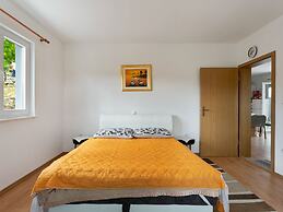 Quaint Holiday Home in Ricice-imotski Near Red Lake