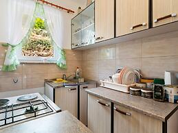 Quaint Holiday Home in Ricice-imotski Near Red Lake