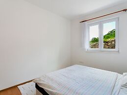 Quaint Holiday Home in Ricice-imotski Near Red Lake