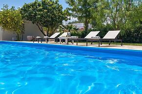 294 Villa in Campagna con Piscina a San Vito dei Normanni