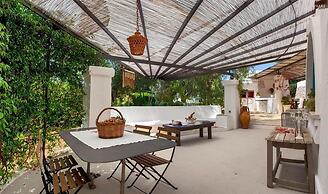 294 Villa in Campagna con Piscina a San Vito dei Normanni