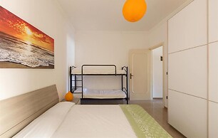 1749 Villetta Alessandra