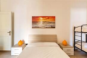 1749 Villetta Alessandra