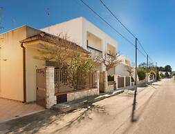 1749 Villetta Alessandra