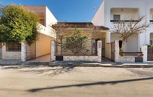 1749 Villetta Alessandra