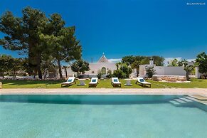 1978 Borgo Maresca by Perle di Puglia