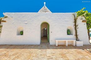 1978 Borgo Maresca by Perle di Puglia