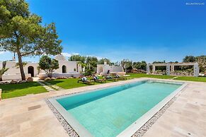 1978 Borgo Maresca by Perle di Puglia