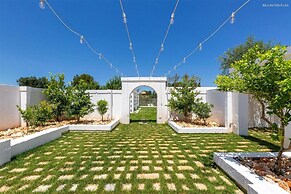 1978 Borgo Maresca by Perle di Puglia