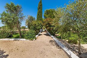 1978 Borgo Maresca by Perle di Puglia