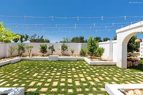 1978 Borgo Maresca by Perle di Puglia