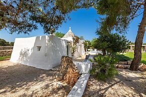 1978 Borgo Maresca by Perle di Puglia