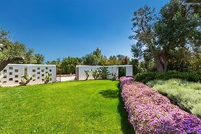 1978 Borgo Maresca by Perle di Puglia