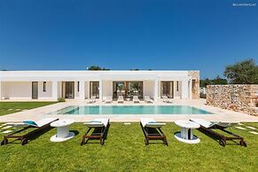 1978 Borgo Maresca by Perle di Puglia