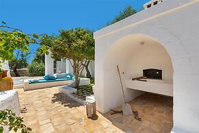 1978 Borgo Maresca by Perle di Puglia