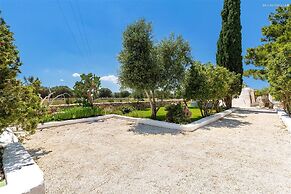 1978 Borgo Maresca by Perle di Puglia