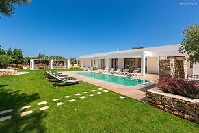 1978 Borgo Maresca by Perle di Puglia