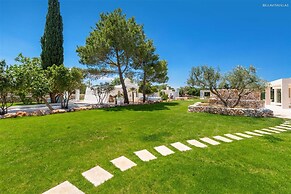 1978 Borgo Maresca by Perle di Puglia