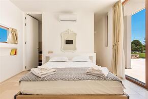 1978 Borgo Maresca by Perle di Puglia