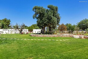 1978 Borgo Maresca by Perle di Puglia