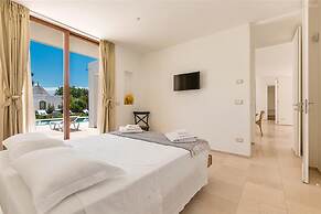 1978 Borgo Maresca by Perle di Puglia