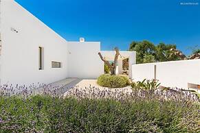 1978 Borgo Maresca by Perle di Puglia