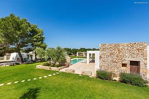 1978 Borgo Maresca by Perle di Puglia