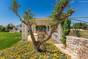 1978 Borgo Maresca by Perle di Puglia