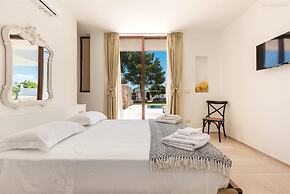 1978 Borgo Maresca by Perle di Puglia