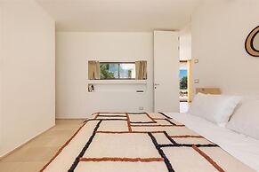 1978 Borgo Maresca by Perle di Puglia