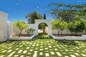 1978 Borgo Maresca by Perle di Puglia