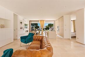 1978 Borgo Maresca by Perle di Puglia