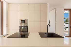 1978 Borgo Maresca by Perle di Puglia